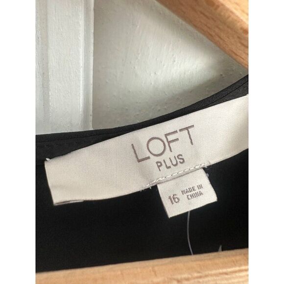 LOFT Wraparound Flounce Flare Dress Black Women's Plus Size 16 NEW - Picture 9 of 11